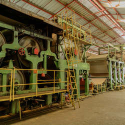 indústria de bobinas de papel kraft
